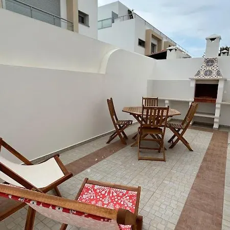 Wave - House, בית נופש *